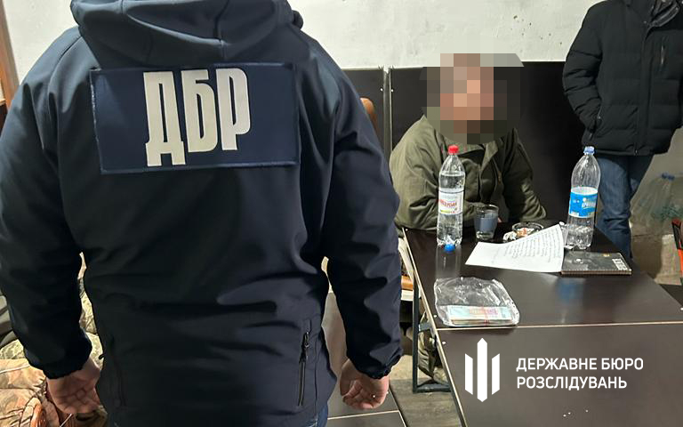На Одещині затримали заступника командира військової частини на вимаганні 120 тисяч гривень з підлеглого