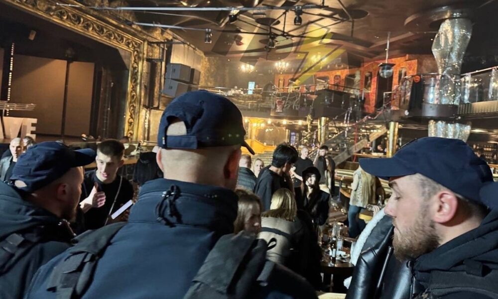 В одеський нічний клуб Palladium завітали поліцейські через російську музику
Анонси