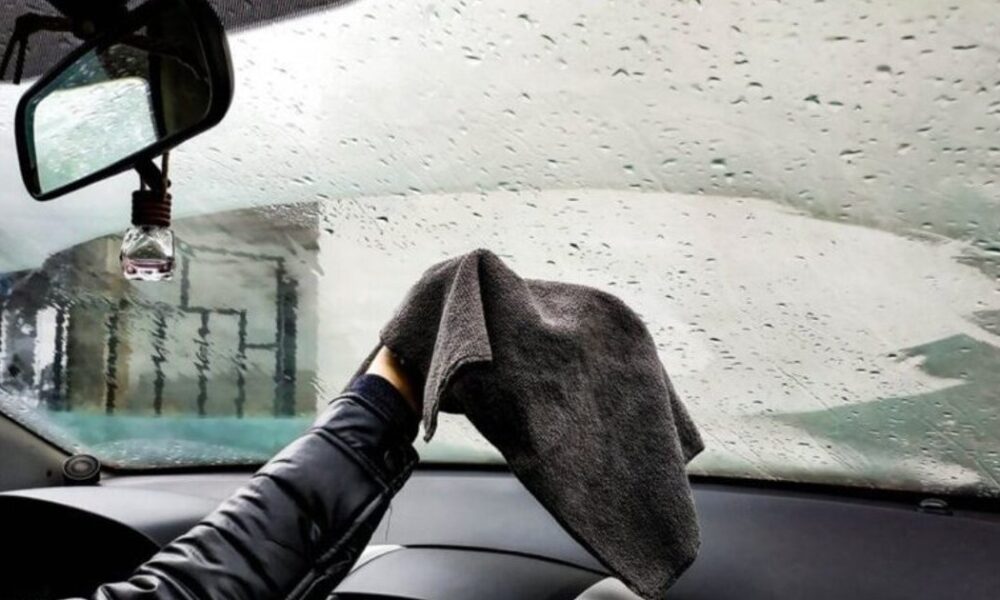 Як прибрати конденсат у машині