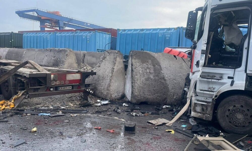 Атака на Одеську область — ЗС РФ вдарили по портах, є загиблий — фото