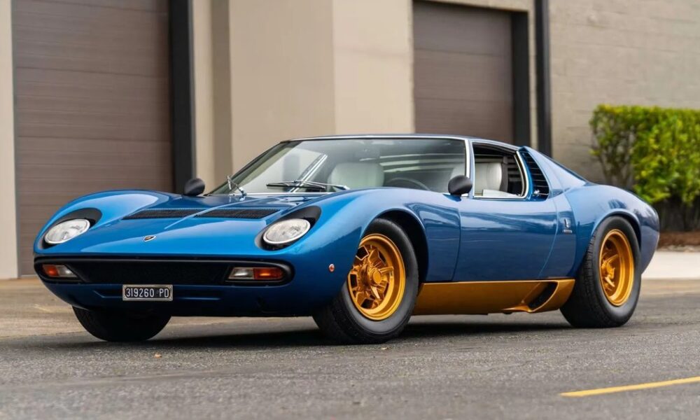 Капсула часу Lamborghini Miura в українському забарвленні коштує $5 мільйонів — фото