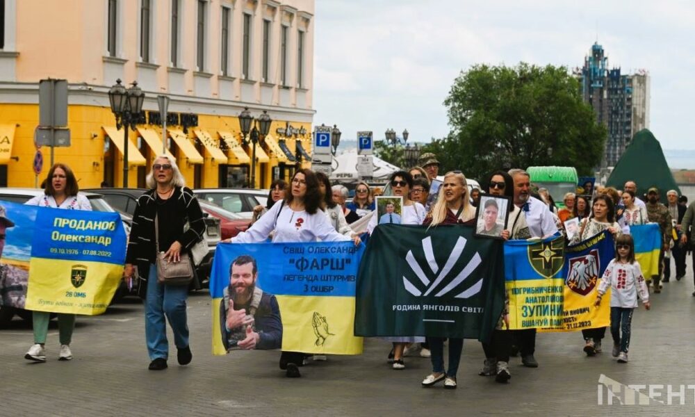 Лампадки, стрічки та хода пам’яті: в Одесі відбулася акція до Дня вишиванки
Анонси
