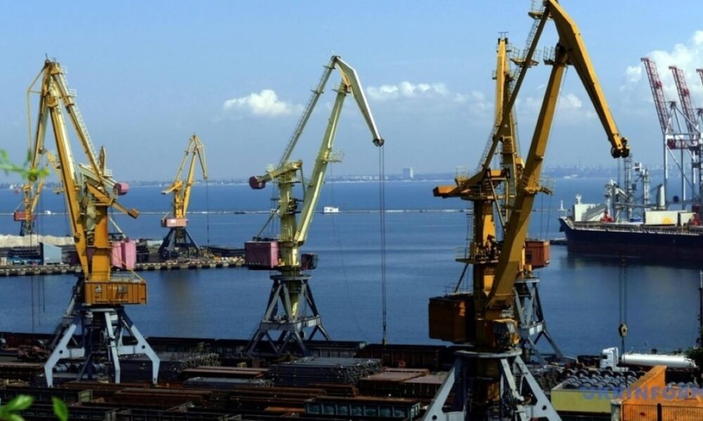 Підрядник з історією недобудов виграв контракт Одеського порту на 114 мільйонів
Анонси