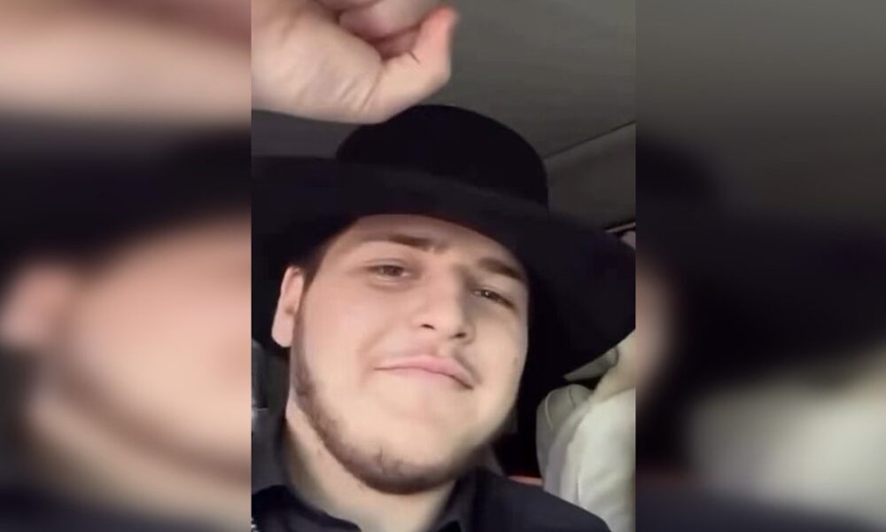 син Кадирова похизувався, як «летів» по зустрічній на 100+ км/год (відео)
