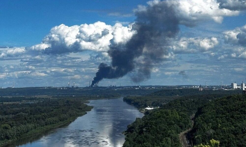 Дрони атакували Уфу - в Росії горить черговий НПЗ