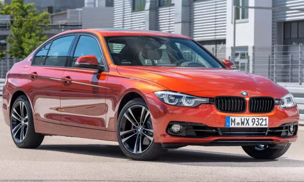 BMW відкликає популярні в Україні седани – проблема у займаннях